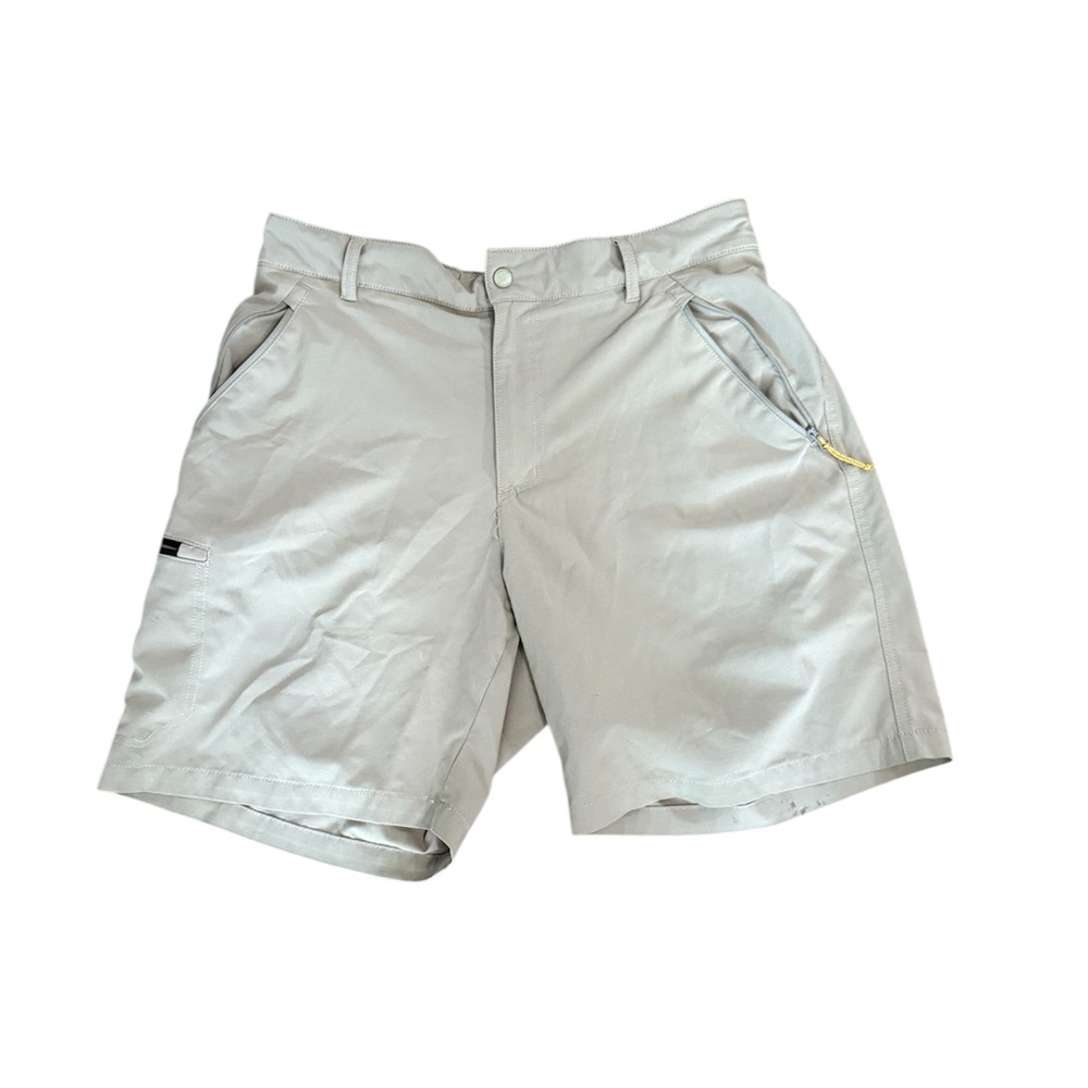 Columbia Men's Light Gray Cargo Shorts